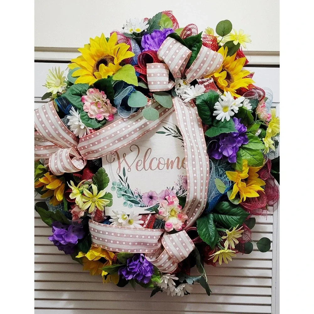 Welcome wreath for spring and summer..